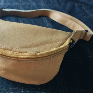 Vintage Leather Fanny Pack Crossbody Bag